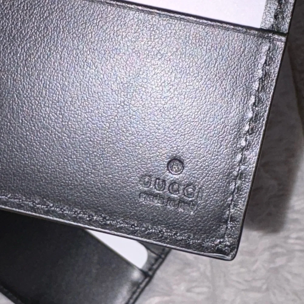 Black Leather Wallet - Picture 4 of 5